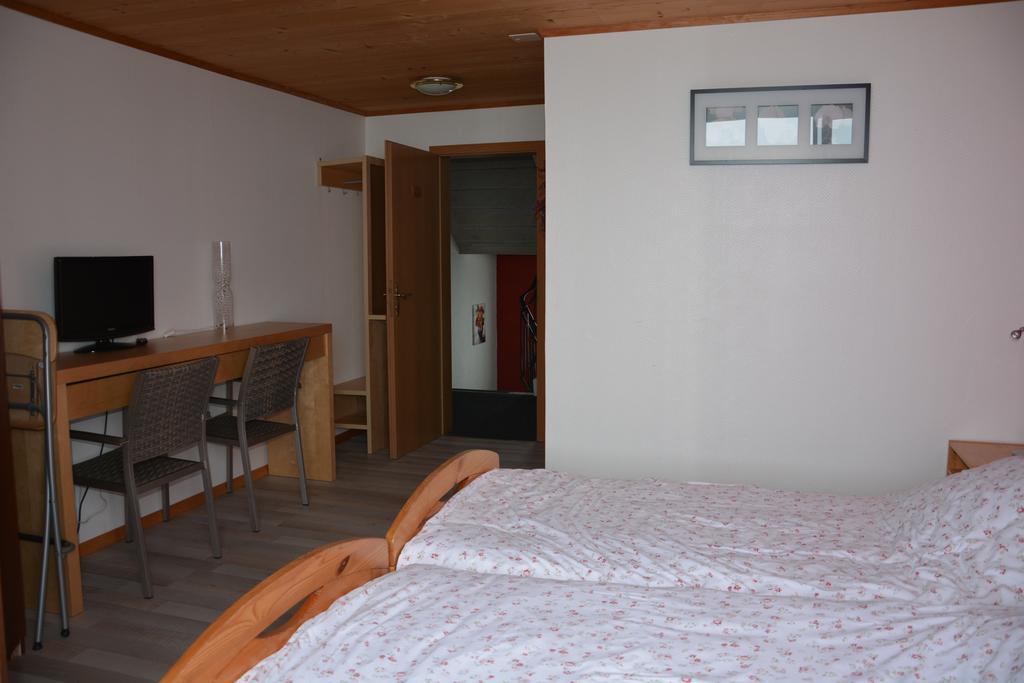 โฮเทล เรสเตอรองท์ วัลลีเซอร์ ซอนเนอ Hotel Reckingen ห้อง รูปภาพ
