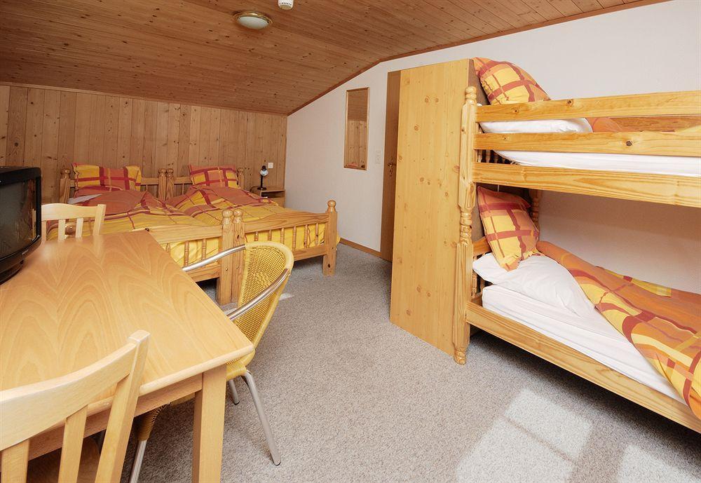 โฮเทล เรสเตอรองท์ วัลลีเซอร์ ซอนเนอ Hotel Reckingen ภายนอก รูปภาพ
